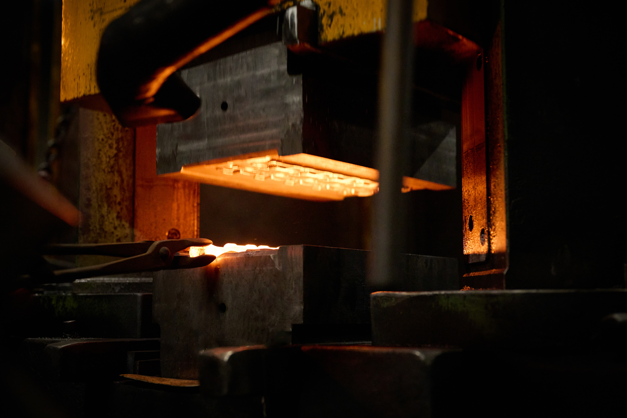 Drop forge background 3